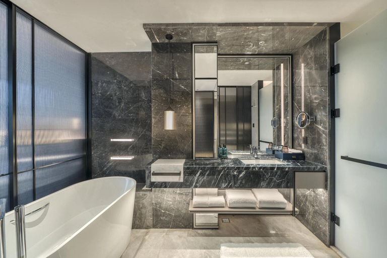Bathroom, Crowne Plaza RUGAO by IHG, Nantong