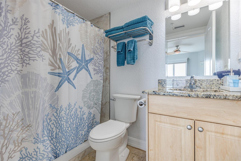 Bathroom 4, Slow M'Ocean Penthouse - Treasure Island, FL, Pinellas