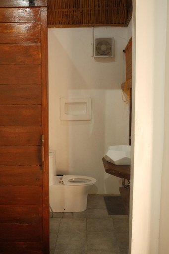 Bathroom 3, Cocovana Beach Resort, Busuanga