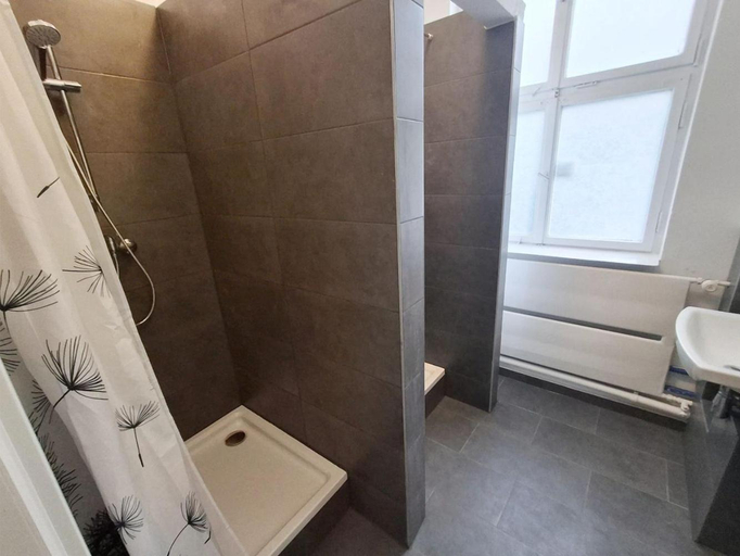 Bathroom 5, Nice Apartment in Vohringen, Neu-Ulm