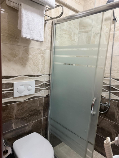Bathroom 3, Lion Stone Hotel, Fatih