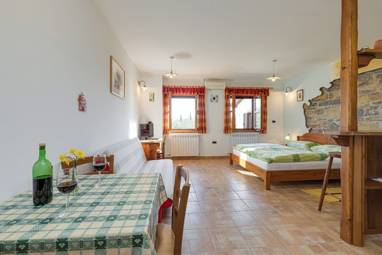 Others 5, Tourist Farm Tonin Apartments, Koper