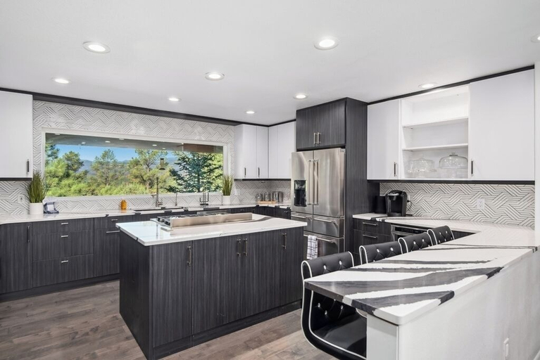 Private kitchen 3, Sky Lux Ridge, Lincoln