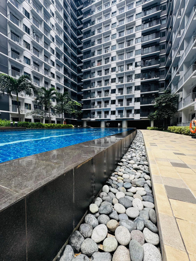 Swimming pool 2, Solana Staycation Suites at Shore 3 Residence, Pasay City