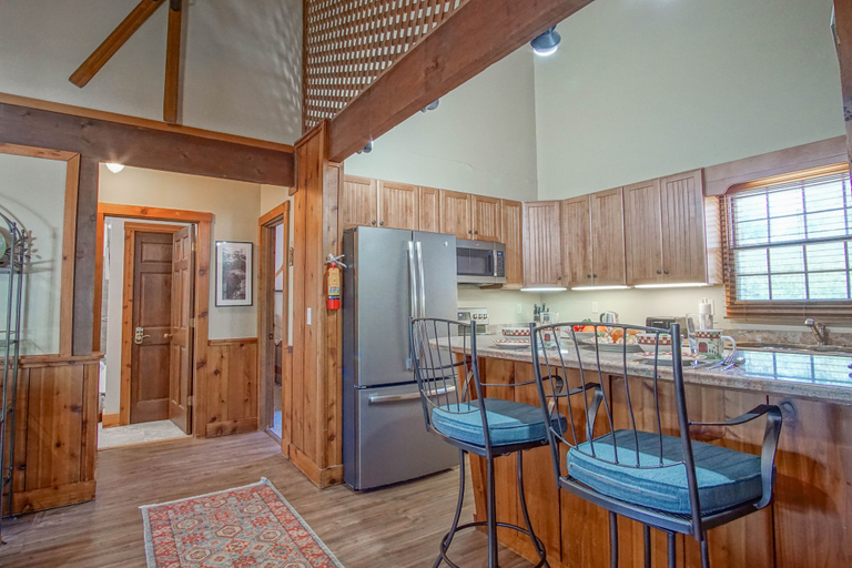 Private kitchen 2, Whistlepunk #18: 4 Bedrooms, 3 Baths, Pocahontas