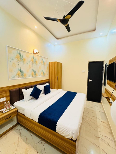 Room 3, Hotel Shree Shyam Kunj, Varanasi