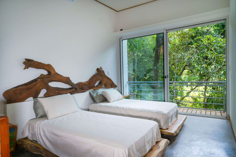 Room 2, Casa Bromelia, Aguirre