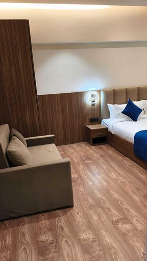 Living area 3, Hotel Grace Suites, Kanpur Nagar