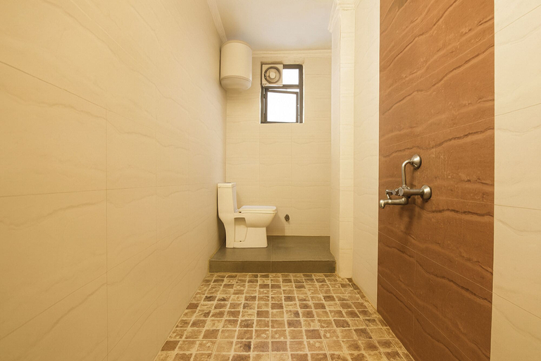 Bathroom 4, Via Saket Residency, Delhi