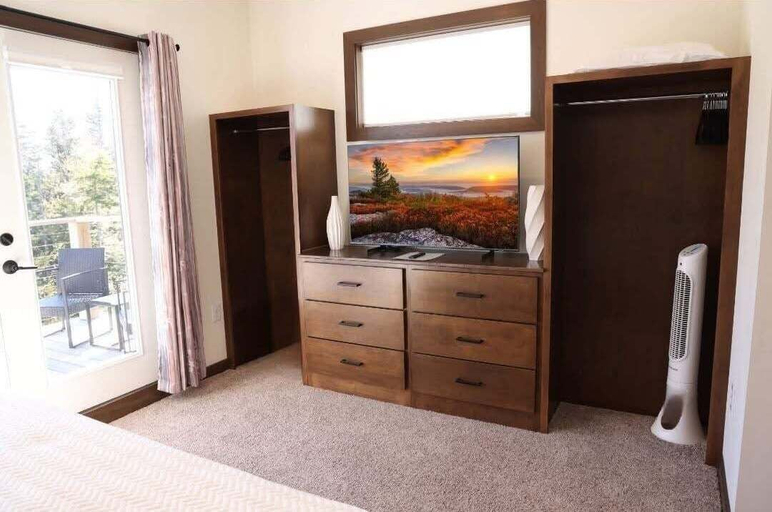 Room 4, 3 Br: Sanctuary 185 at Snowshoe, Pocahontas