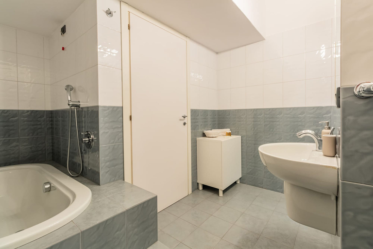 Others 5, Maisonette Lodovica Stylish and Spacious, Milano