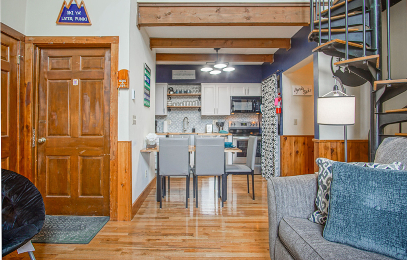 Interior 3, Whistlepunk 44 - 1 Bedroom With Loft, Slopeside Complex, Pocahontas