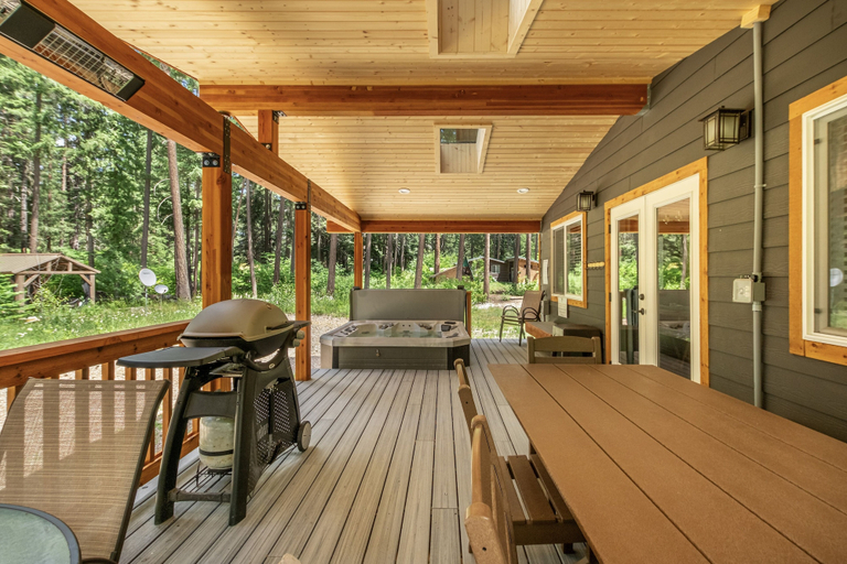 Property grounds 4, Compass Cabin 2 Bedroom Homeby NW Comfy Cabins by RedAwning, Chelan