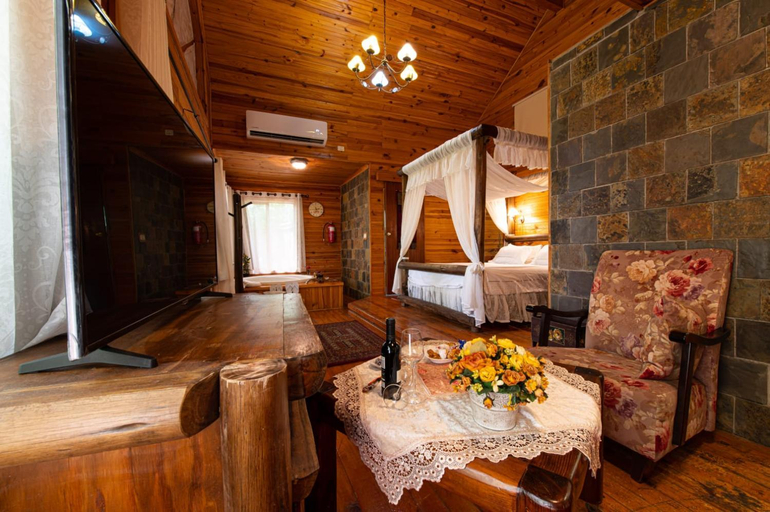 Bedroom 3, Rosh Pinat Noy
