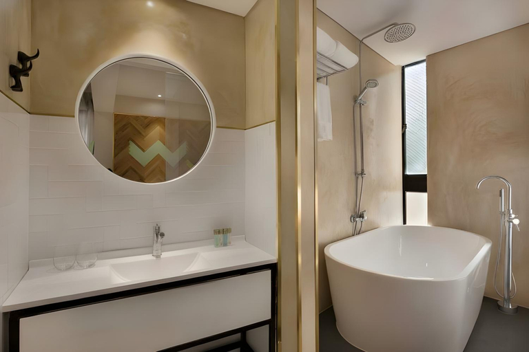 Bathroom 4, Cucu Boutique Hotel
