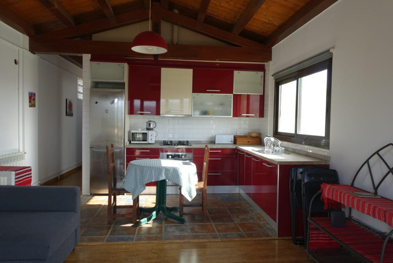 Others 4, Casa Atuel, Huesca