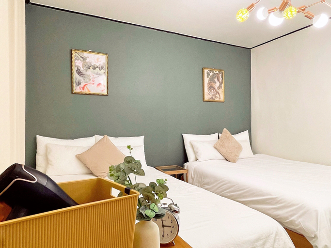 Room 2, House Lotus, Seongdong