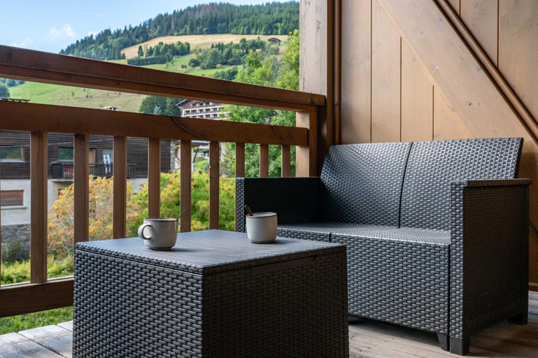 5, 1BDR/4P apartment with balcony and parking- Megève, Haute-Savoie