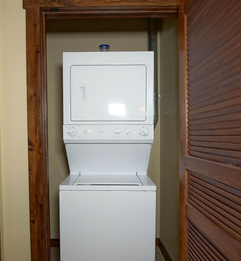 Laundry, 2 Br: Soaring Eagle #411: Luxury Lodging. Great Amenities Slope Side!, Pocahontas