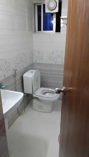 Bathroom, Saanha Residence Studio Apartments, Sylhet