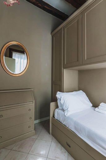 Bedroom 2, Ca' Amadi, Venezia