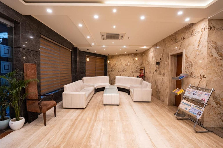 Lobby sitting area, JS Residency, Varanasi