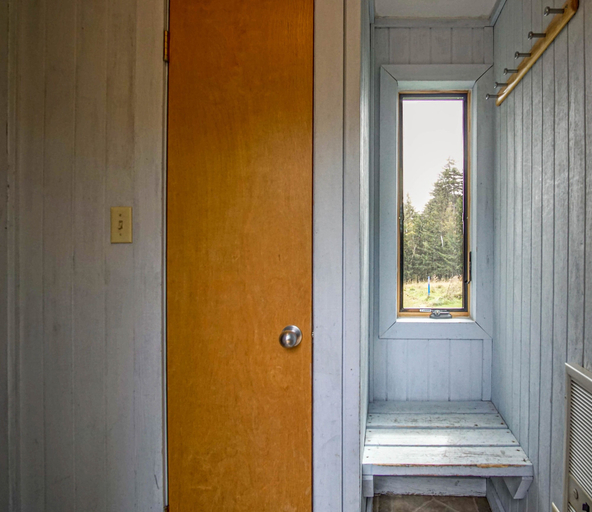 Interior, 1 Br: Powderidge 30:slope Side, Pet Friendly end Unit on Shuttle Route, Pocahontas