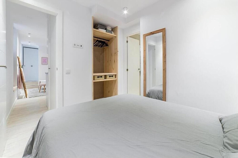 Bedroom 2, Apartamentos Madrid Rio, Madrid
