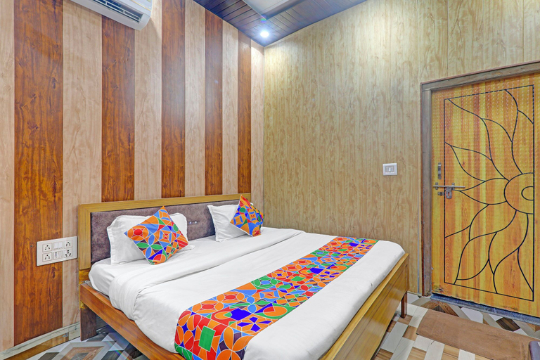 Bedroom 5, FabHotel Shree Ram Aadhar, Faizabad