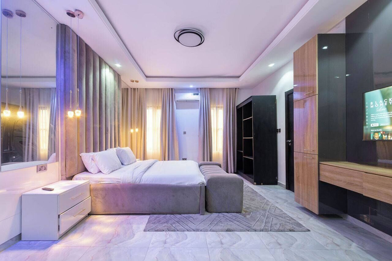Room 4, De Leo Apartment, Enugu East