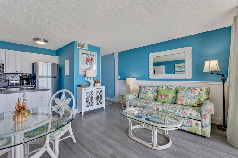 Living area 4, 0403 Havin' Fun by Atlantic Towers, New Hanover