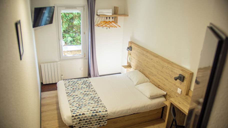 Bedroom 3, My hotel Bordeaux, Gironde