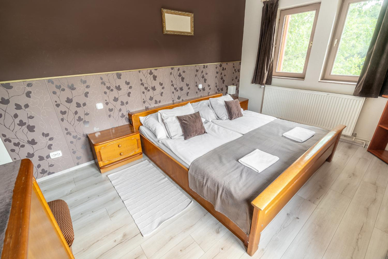 Bedroom 2, Pollushof Panzio es Etterem, Dorog