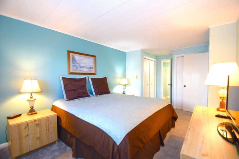 Bedroom 2, Thunder Island 141D, Worcester