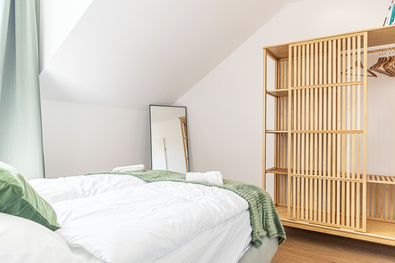 Room 2, Elegant 2BR 1LR Modern Apt Donaustadt, Wien
