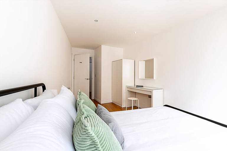 Bedroom 3, Bright Battersea Apartment, London