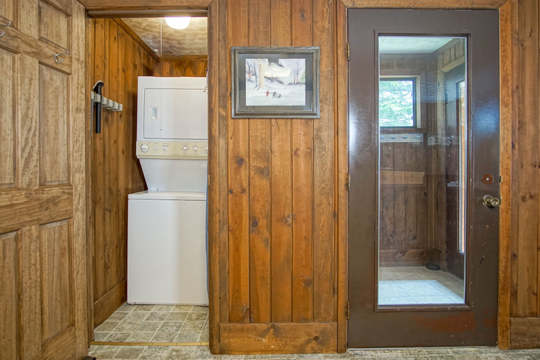 Interior 3, 2 Br: Wabasso 14: Mid Flume Nearest Slope, Pocahontas