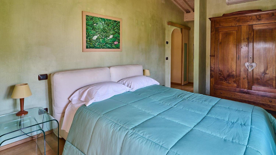 Bedroom 2, Casa Rocchi, Lucca
