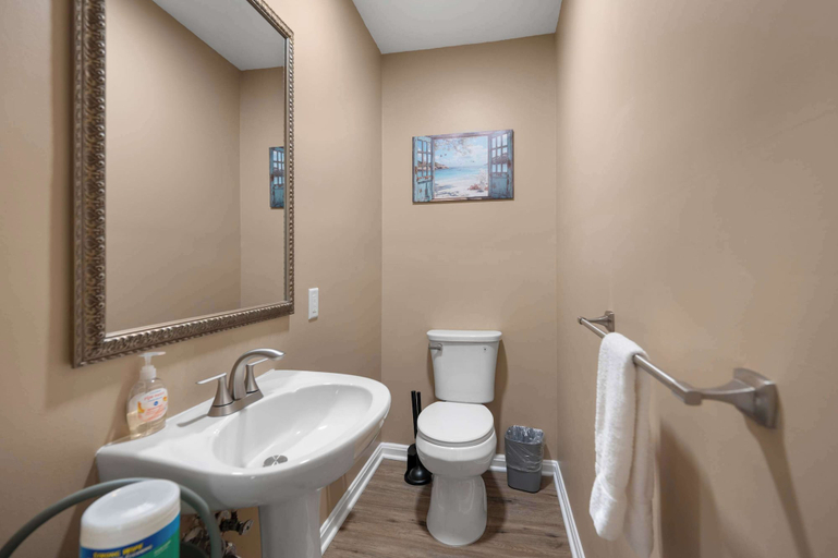 Bathroom 3, Tusculum Hilltop Haven For 8, Hamilton
