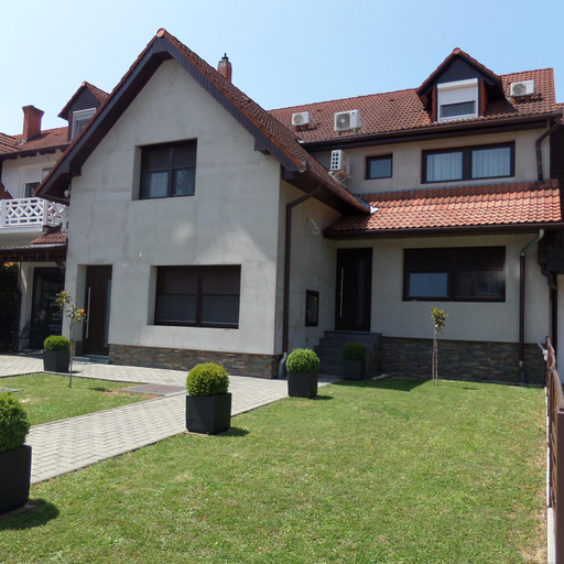 Others 4, Silent Apartmanhaz Harkany, Siklósi