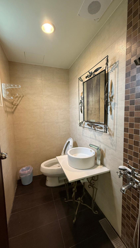 Bathroom 4, Elephant garden B&B, Yilan