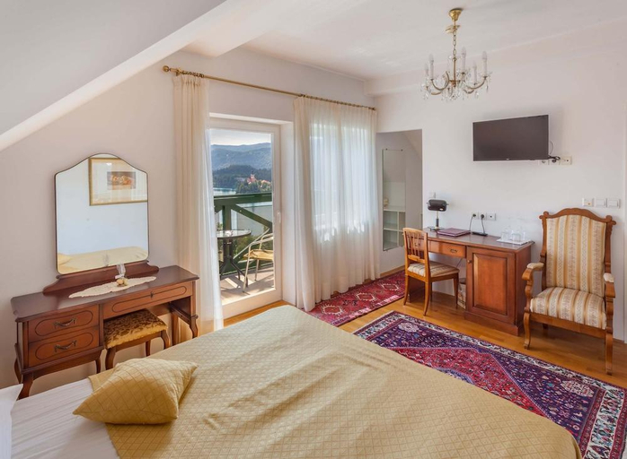 Bedroom 3, Hotel Triglav, Bled