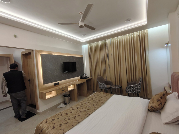 Room 3, BABA PALACE, Faizabad