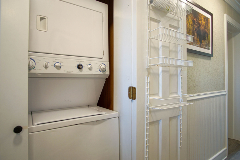 Laundry, Summit 107b 3Br Condo, Pocahontas