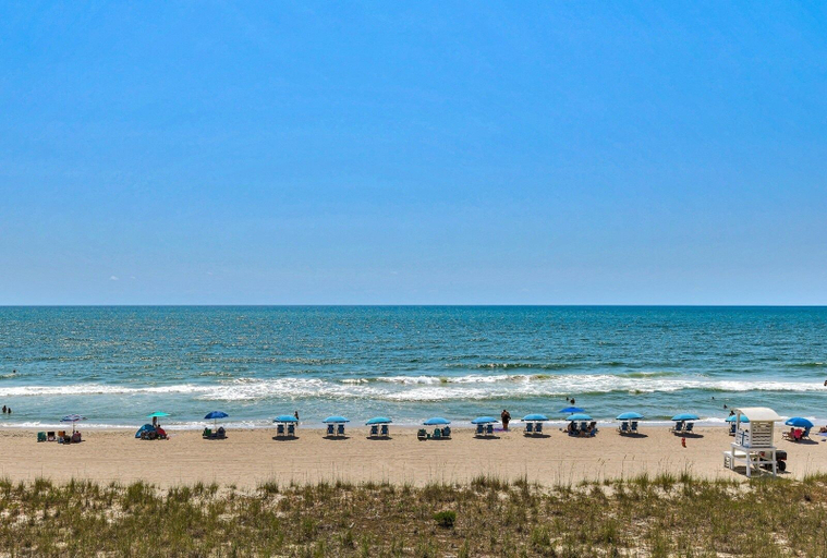 Beach, 0403 Havin' Fun by Atlantic Towers, New Hanover