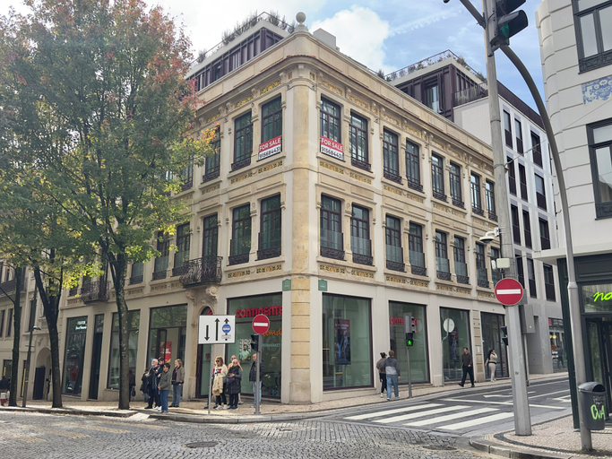 Front of property, YOUROPO - Bonjardim Prime, Porto
