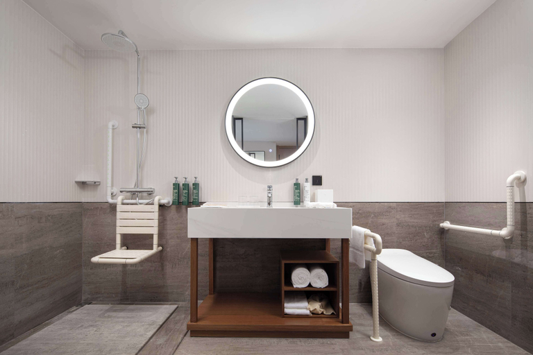 Bathroom 4, Hilton Garden Inn Beihai Railway Station, Beihai