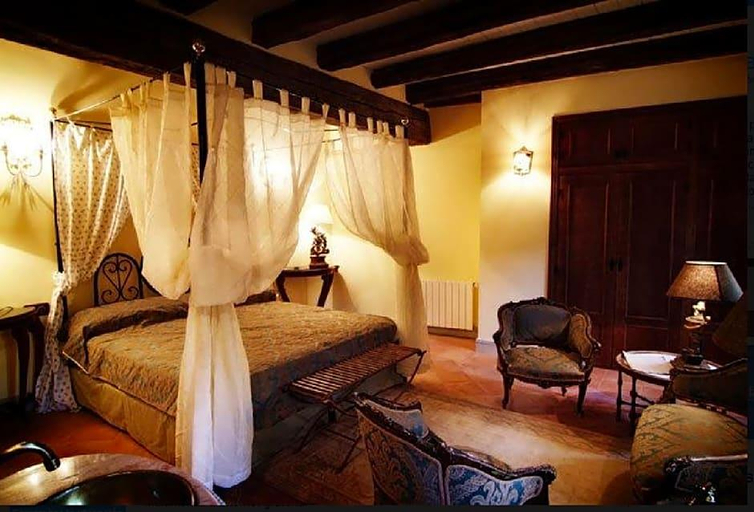 Bedroom, Rincon de Navarrete, Teruel
