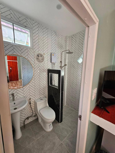 Bathroom 3, คุณเก้า รีสอร์ท, Non Sa-at