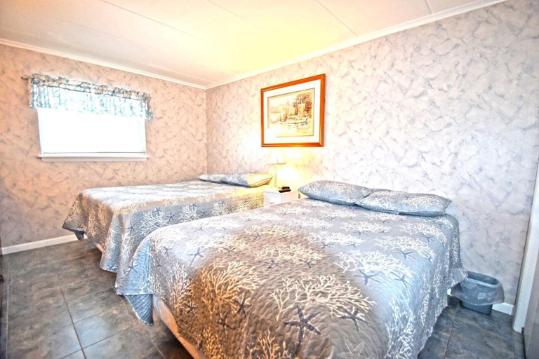 Room 4, Thunder Island 10A, Worcester